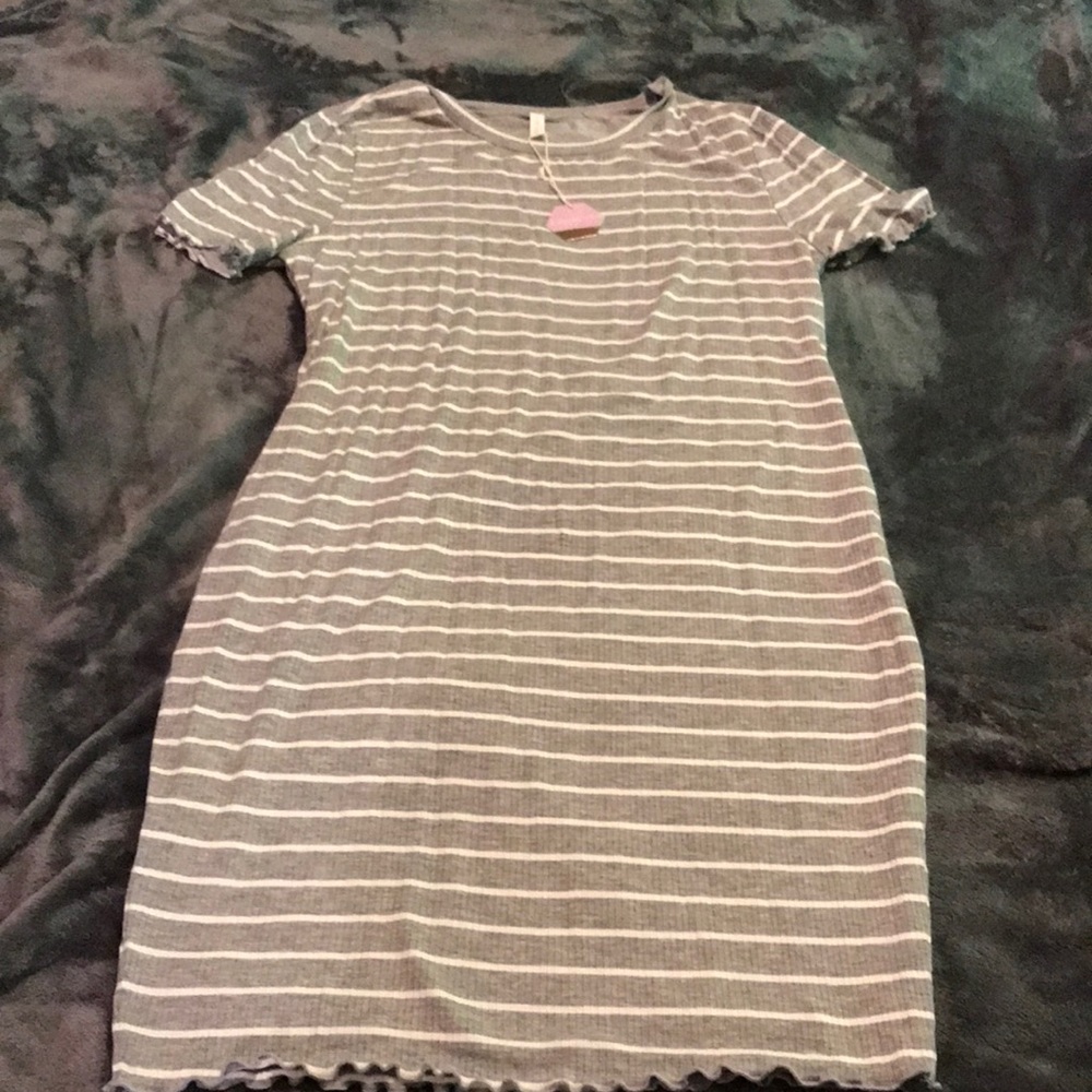 NWT PinkBlush Maternity Dress
